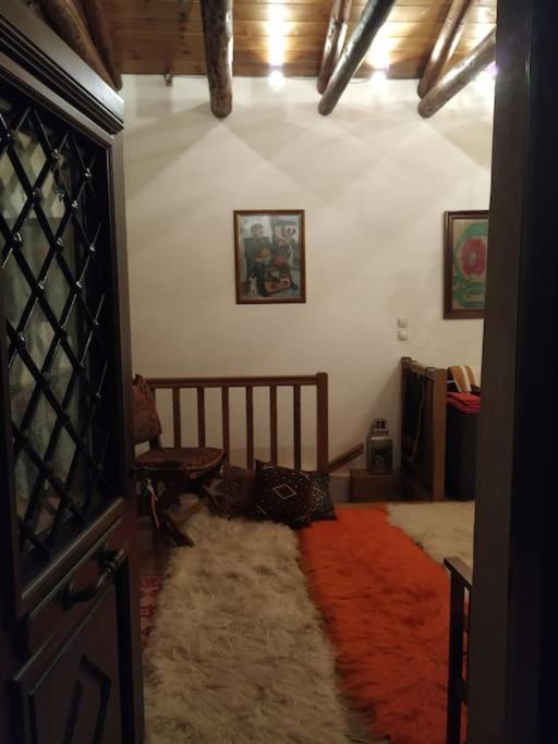 Παραδοσιακή Πέτρινη Κατοικία Στην Βλάχα Ελάτης Exteriör bild